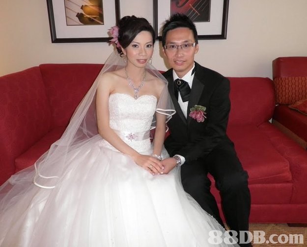 婚纱课程_动漫婚纱情侣头像(3)